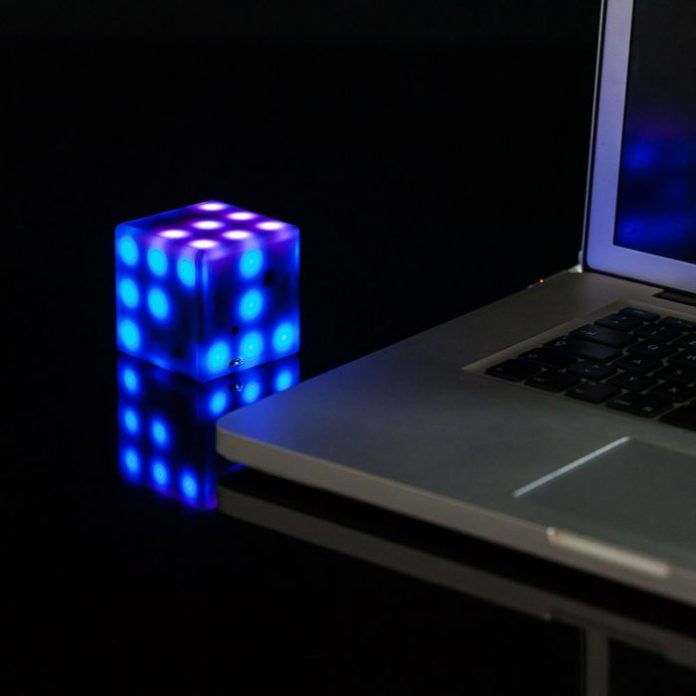 Futuro Cube